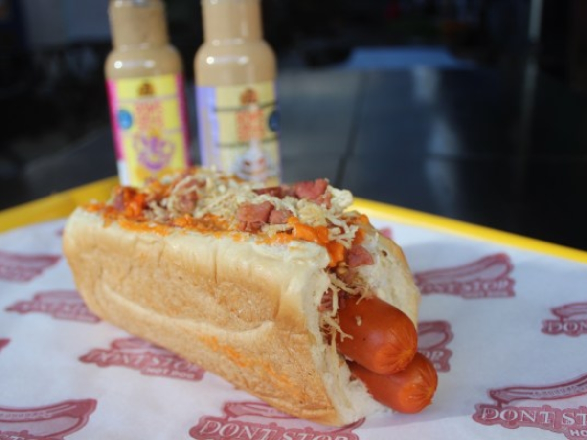 Dia do Cachorro-Quente: quanto custa o hot dog em universidades do